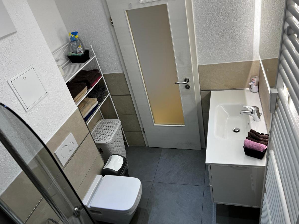 Moderne Wohnung Mit Bergblick Friedrichshafen Exterior photo